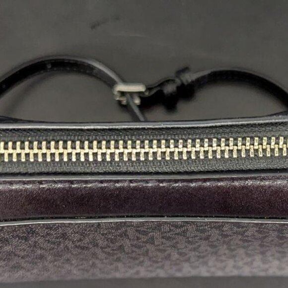 MICHAEL Michael Kors COA Jet Set  East/West Crossbody - Picture 7 of 11